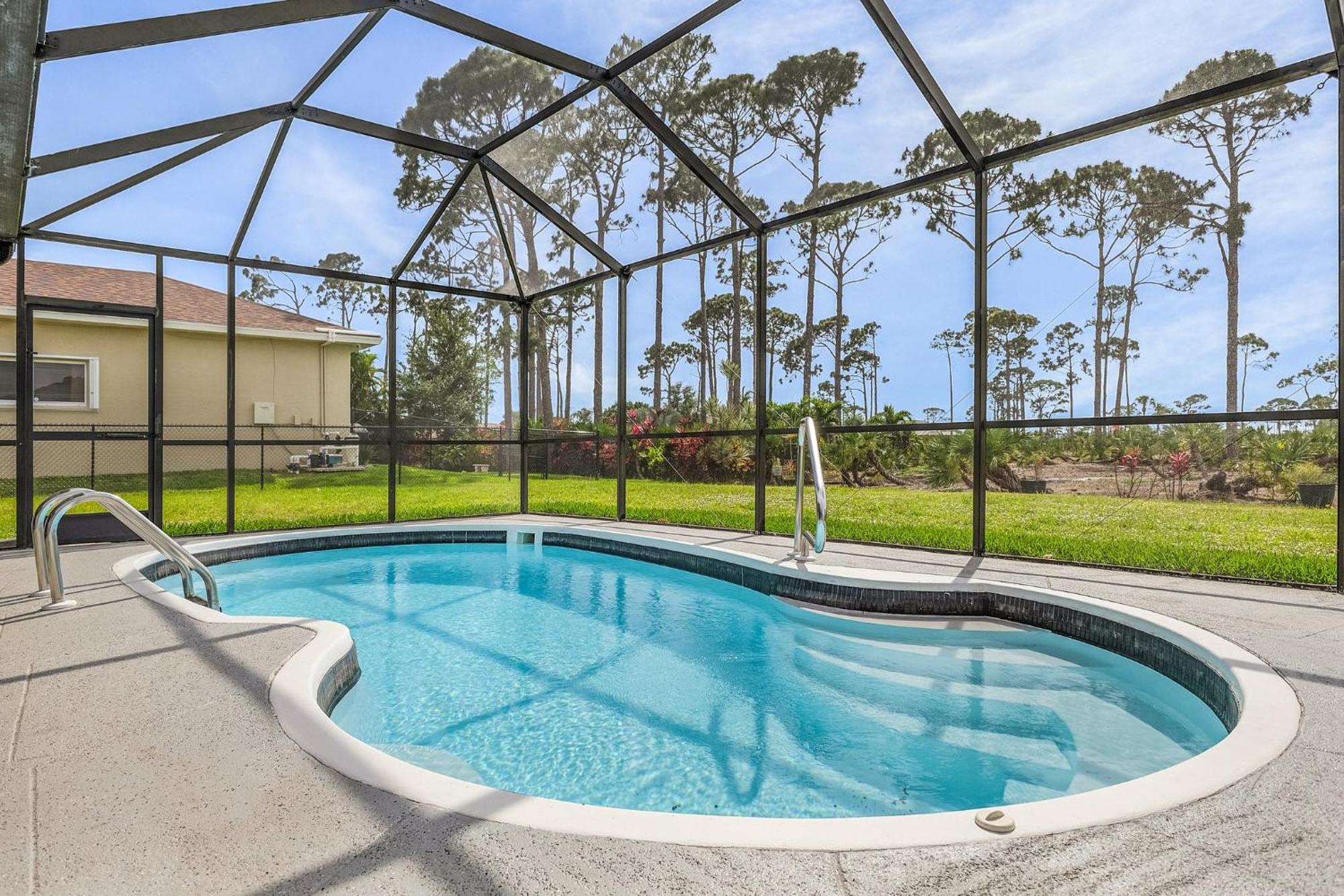 Palmetto Pines Paradise Cape Coral Exterior photo